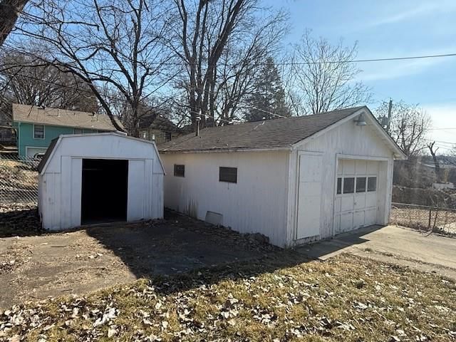 409 Lawndale Avenue — photo 14