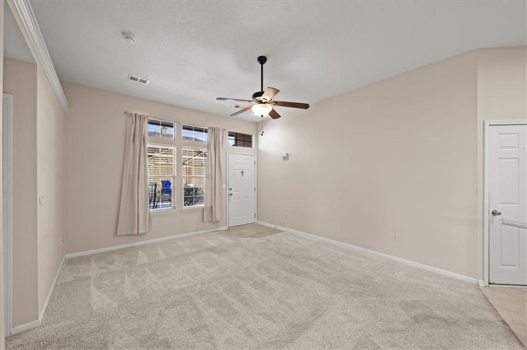 18670 W 158th Place — photo 2