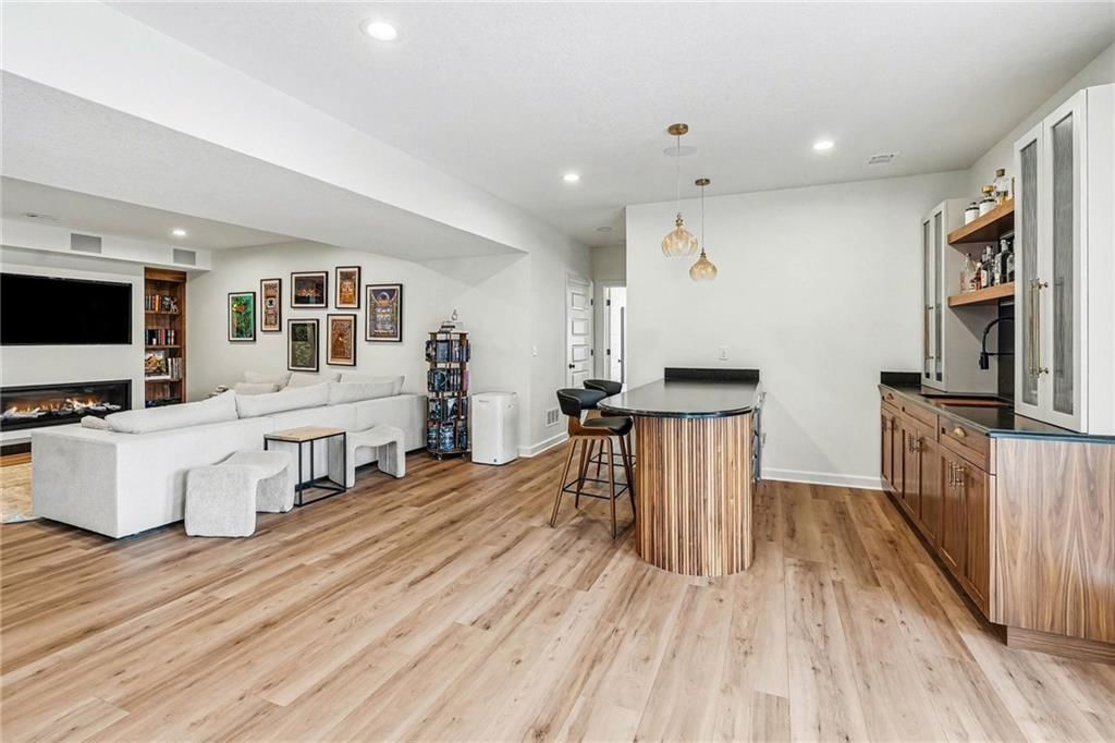 5730 Thousand Oaks Drive — photo 32