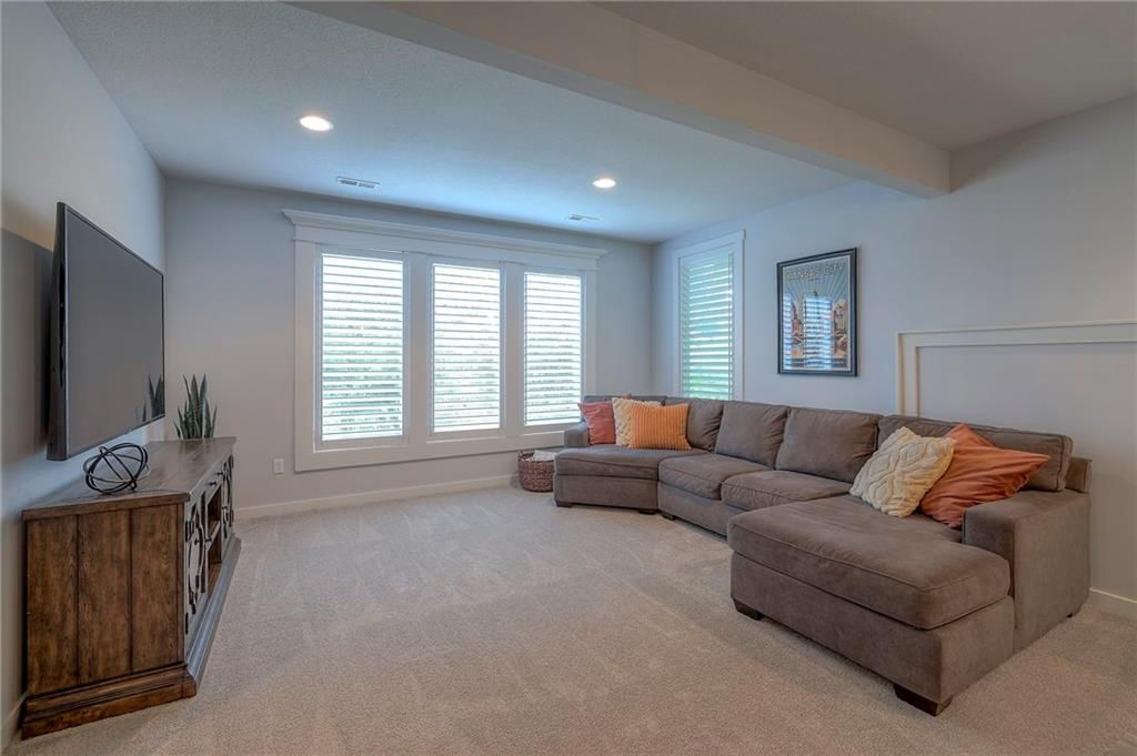 27492 W 100 Terrace — photo 28