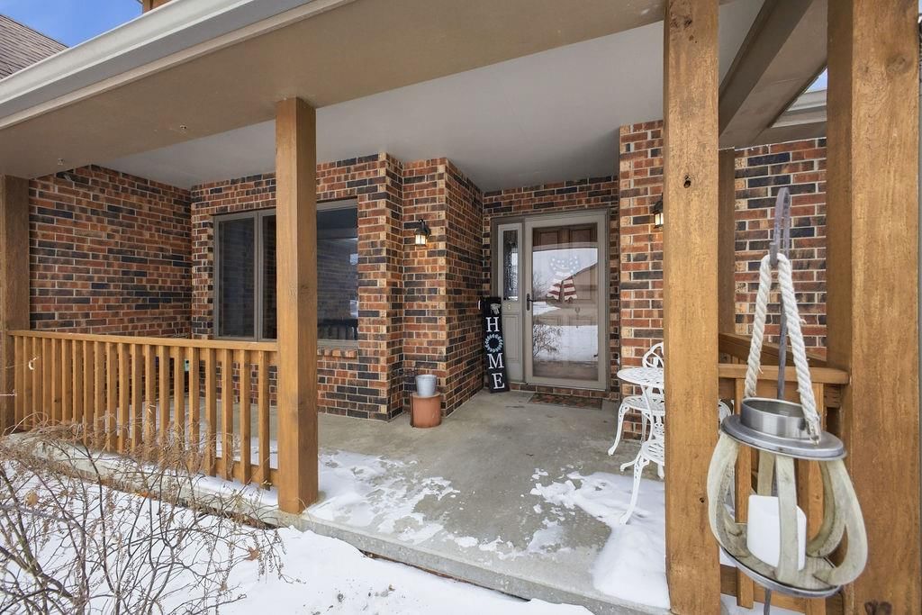 4410 Hunter Drive — photo 2