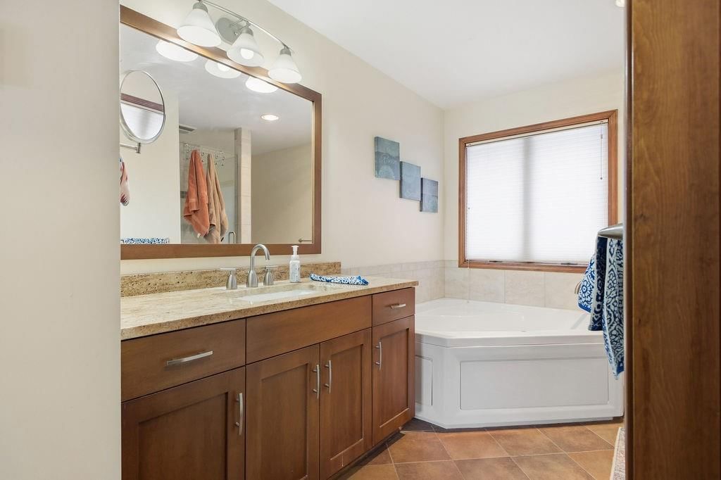 4410 Hunter Drive — photo 25