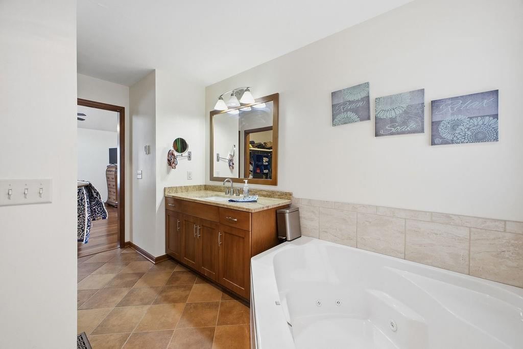 4410 Hunter Drive — photo 28