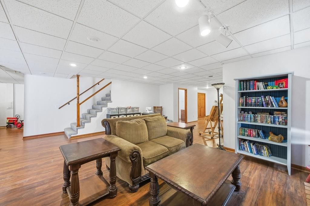 4410 Hunter Drive — photo 44