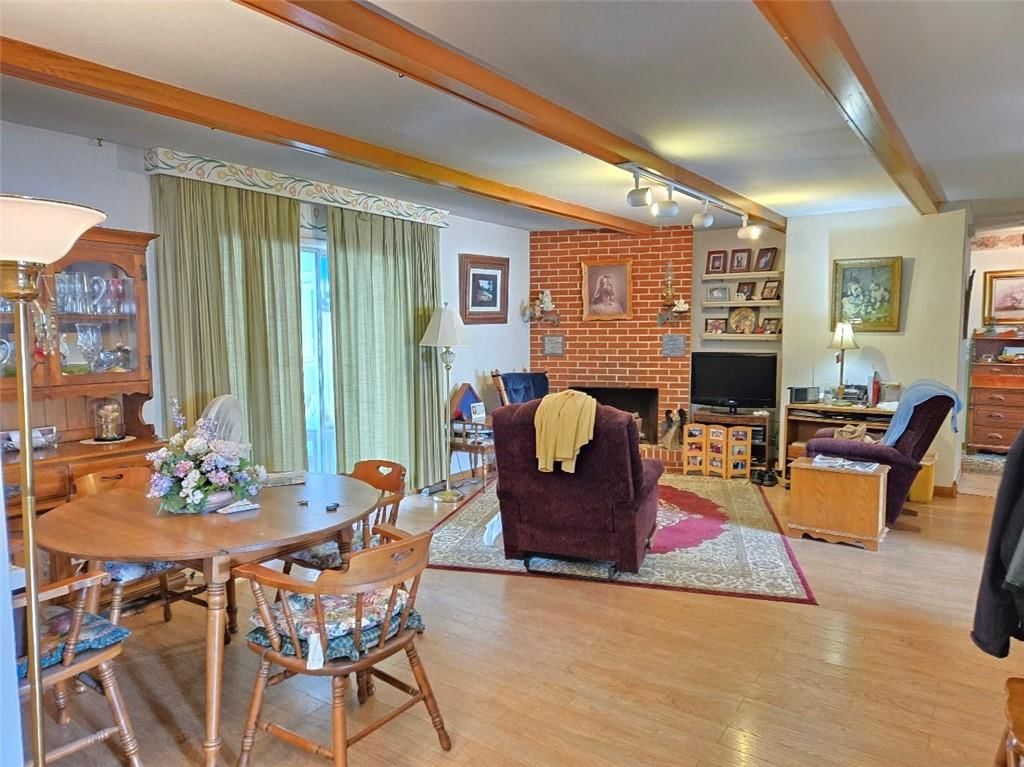 300 Mulberry Street — photo 16
