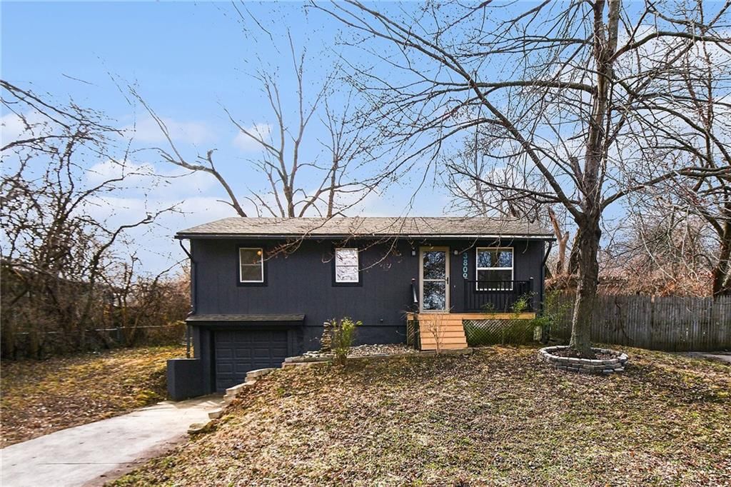3809 E 96th Street, Kansas City, MO