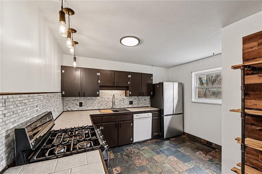 3809 E 96th Street — photo 10