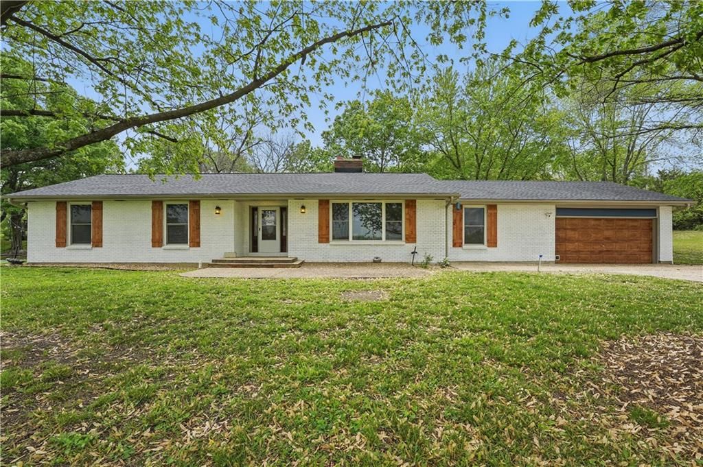 1633 N 600 Road — photo 30