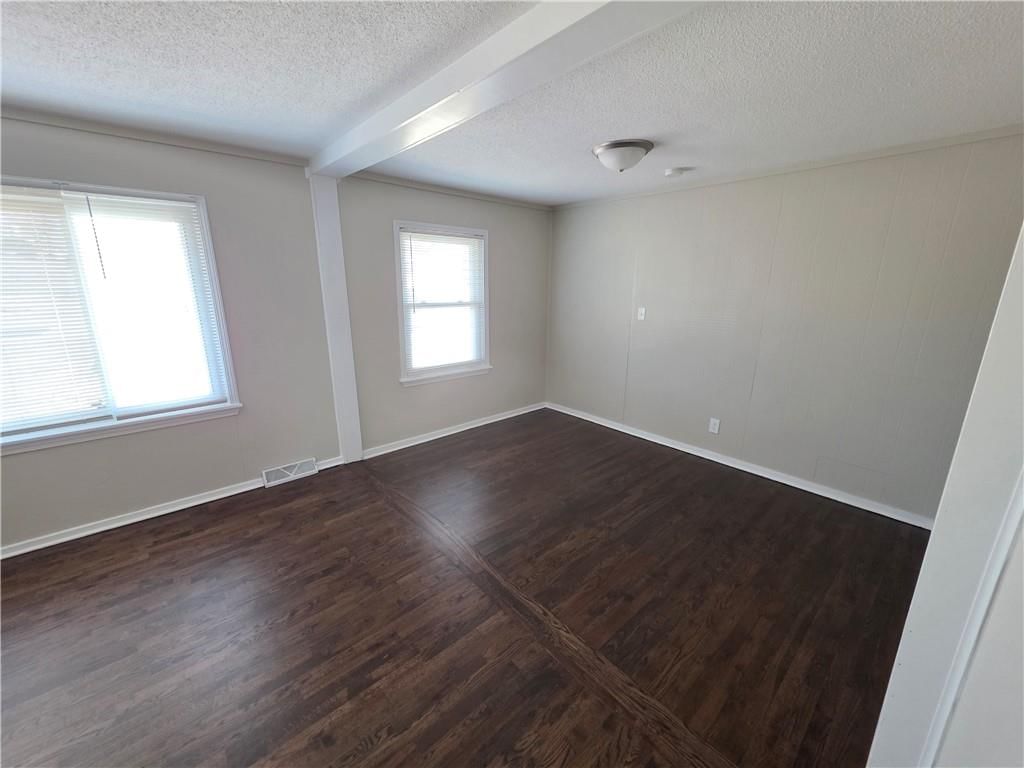 211 S Franklin Street — photo 2