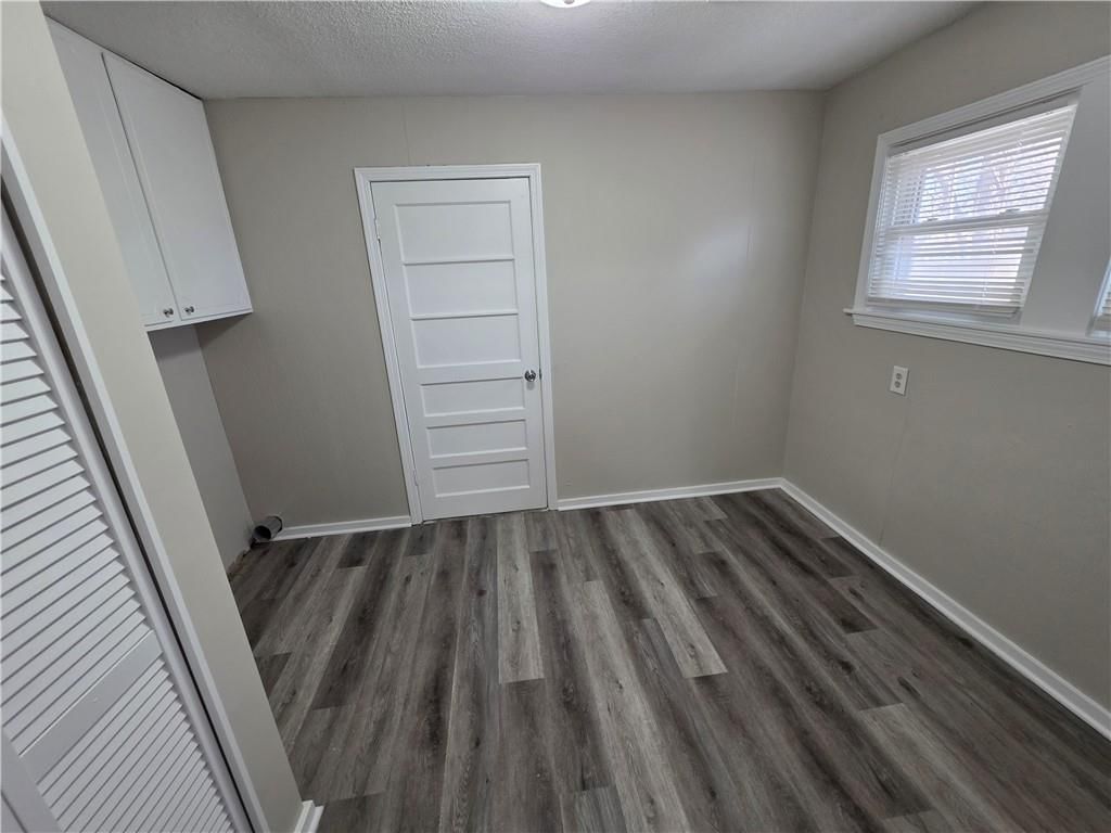 211 S Franklin Street — photo 5