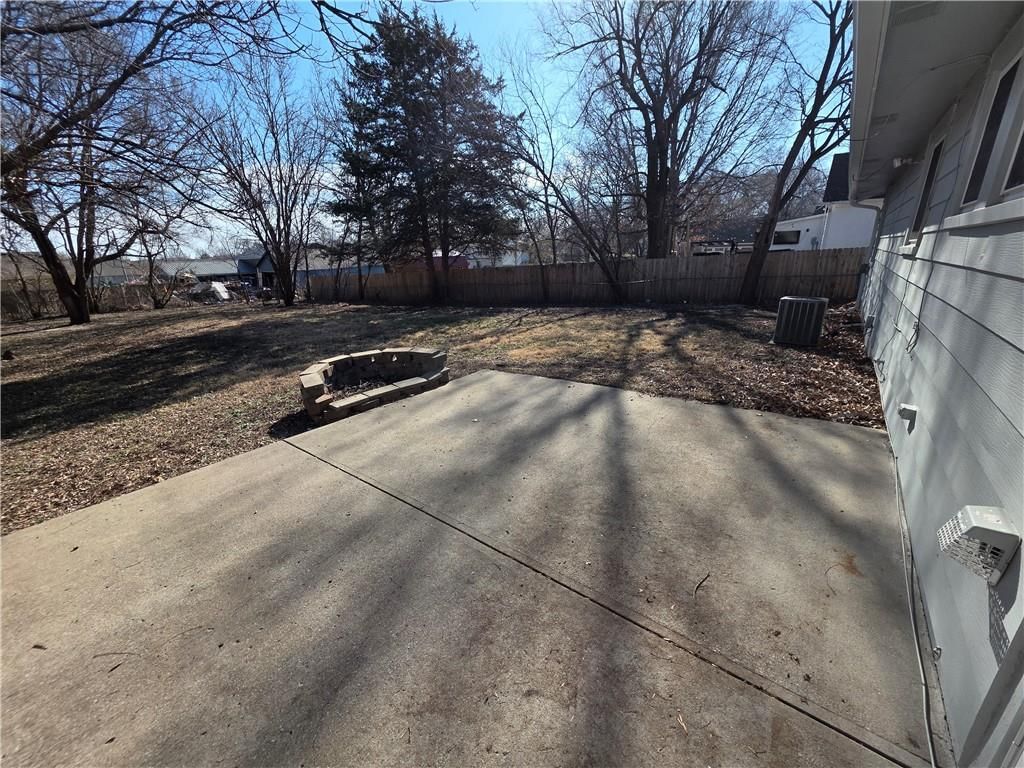 211 S Franklin Street — photo 14