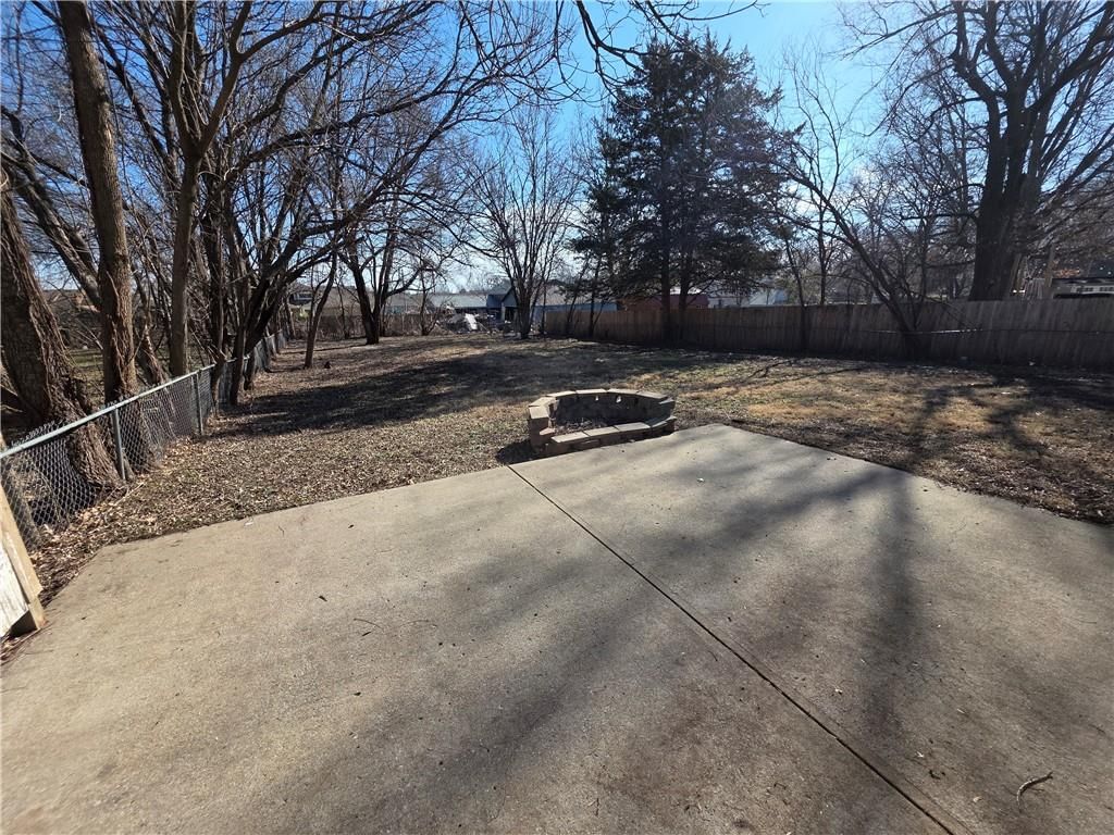 211 S Franklin Street — photo 15