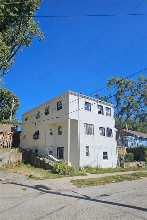 1206-1208 W White Oak Street — photo 2