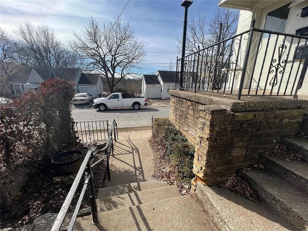 1206-1208 W White Oak Street — photo 15