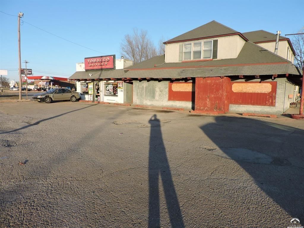 1834 NW Topeka Boulevard — photo 2