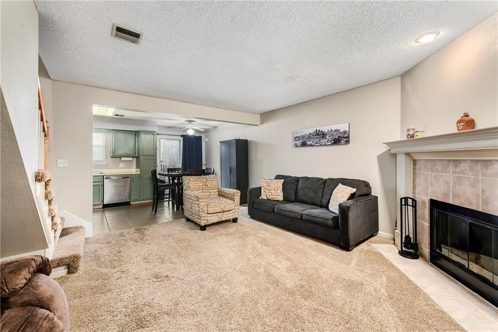 6033 NE Moonstone Drive — photo 6