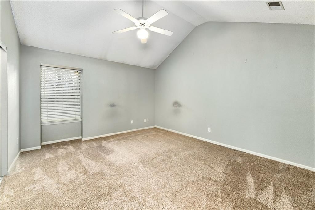 6033 NE Moonstone Drive — photo 19