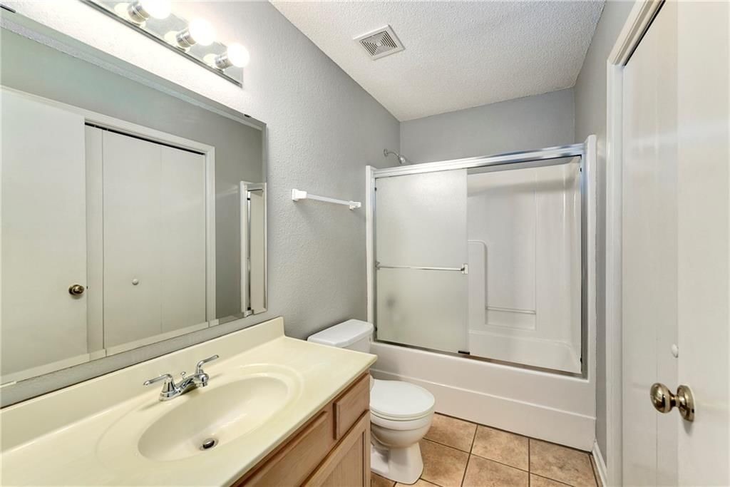 6033 NE Moonstone Drive — photo 23