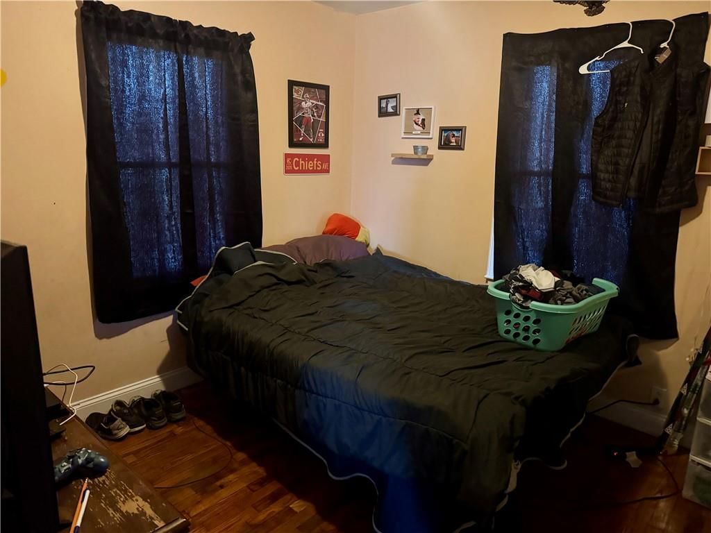 107 E Maple Street — photo 10