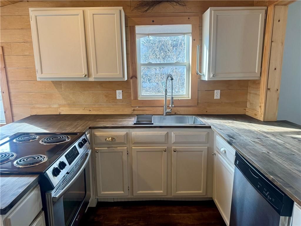 214 E CASS N/A — photo 8
