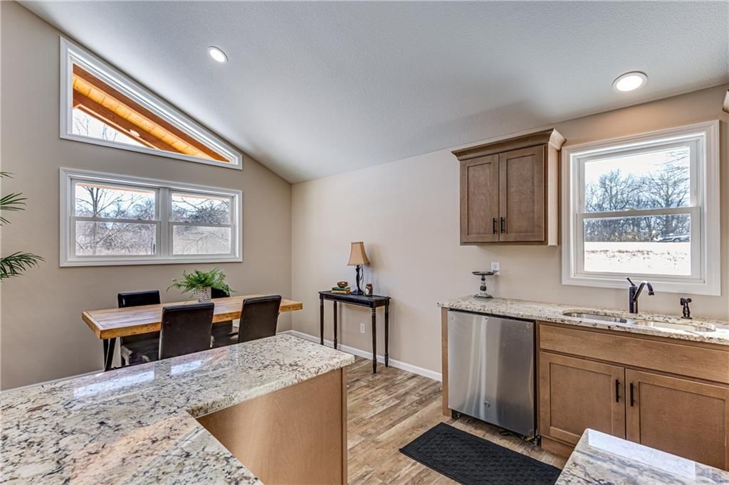 182 Kansas Drive — photo 11
