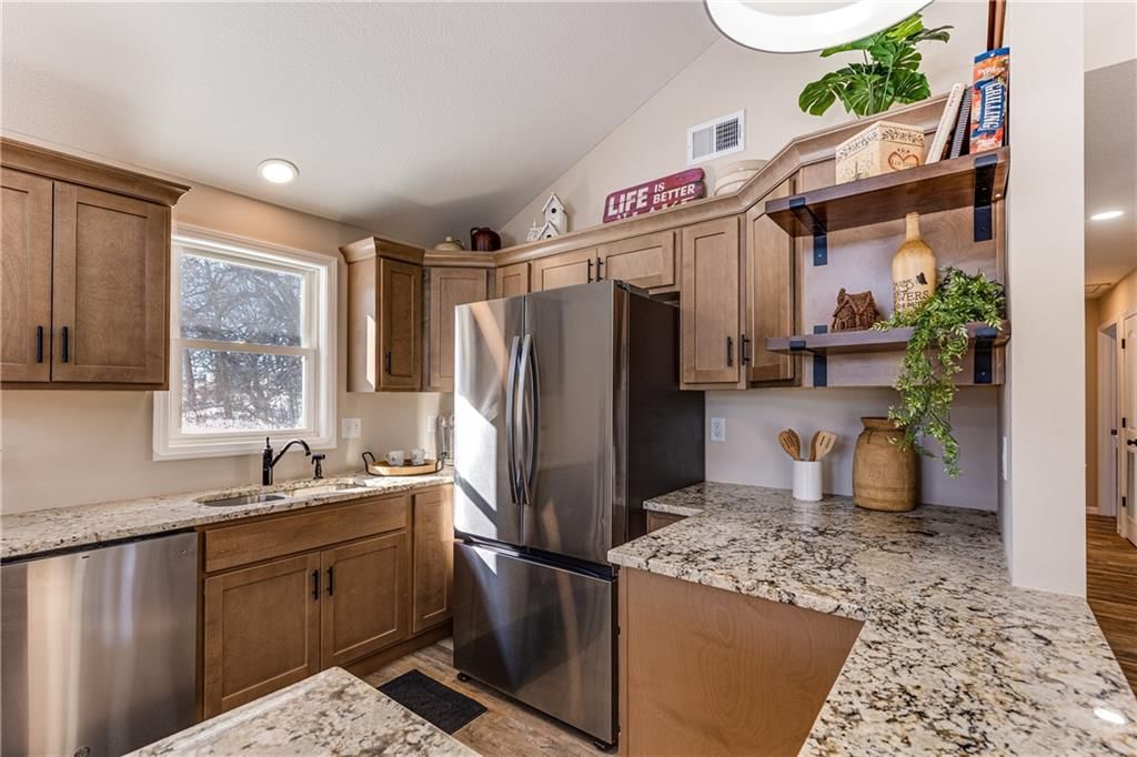 182 Kansas Drive — photo 12