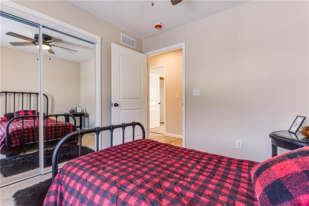 182 Kansas Drive — photo 18