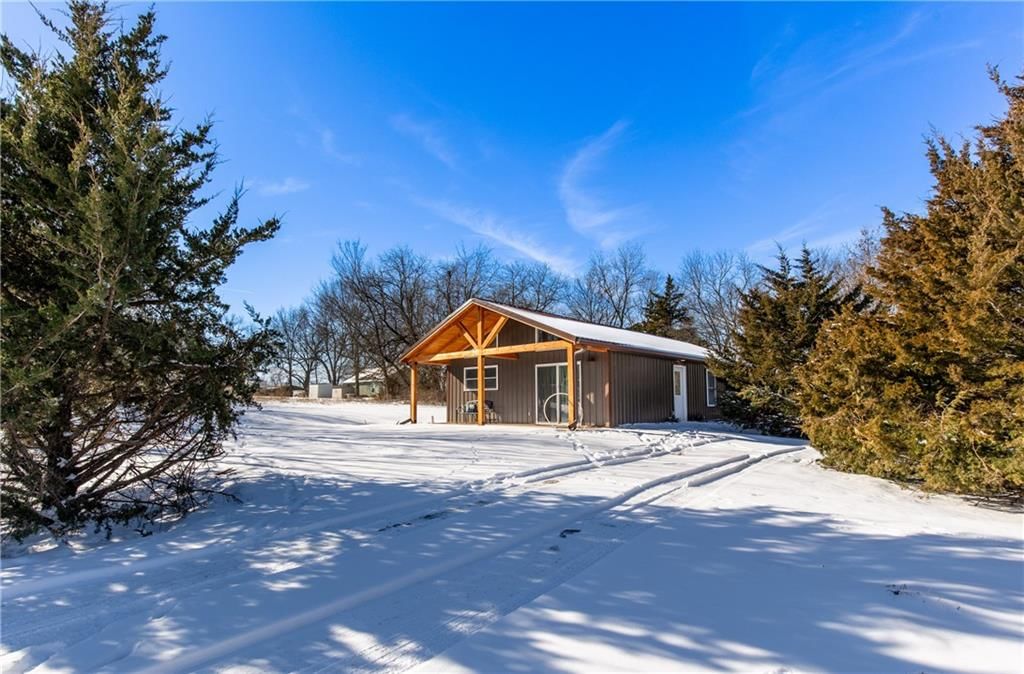 182 Kansas Drive — photo 33