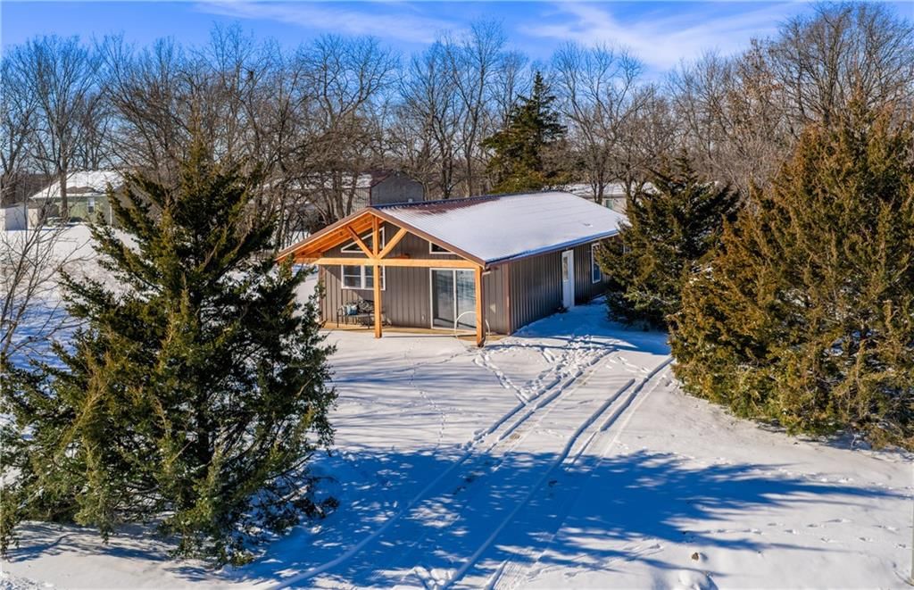 182 Kansas Drive — photo 35