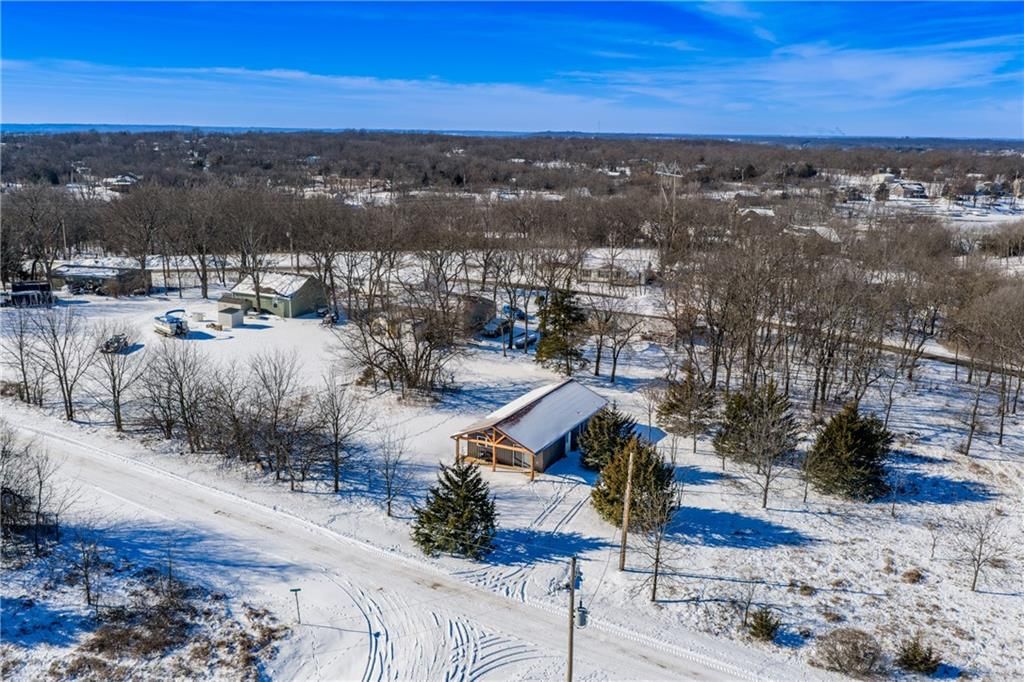 182 Kansas Drive — photo 36