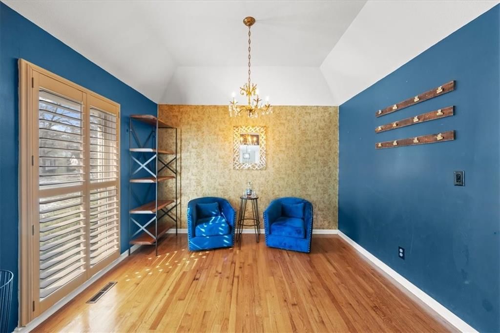 1404 SW Charleston Avenue — photo 7