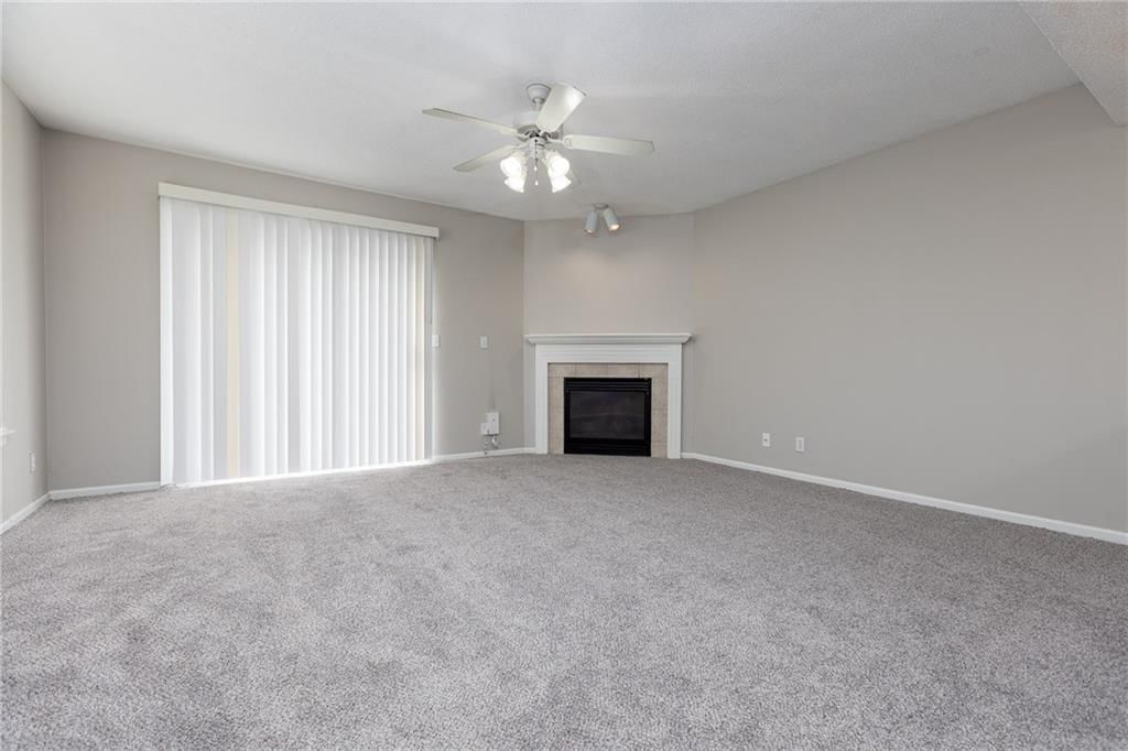 8042 N Elmwood Avenue — photo 10