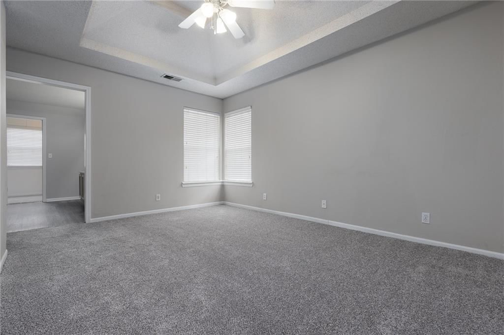 8042 N Elmwood Avenue — photo 17