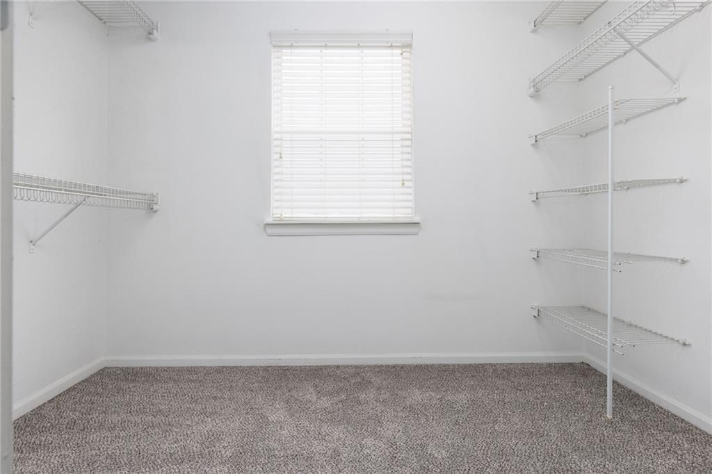 8042 N Elmwood Avenue — photo 21
