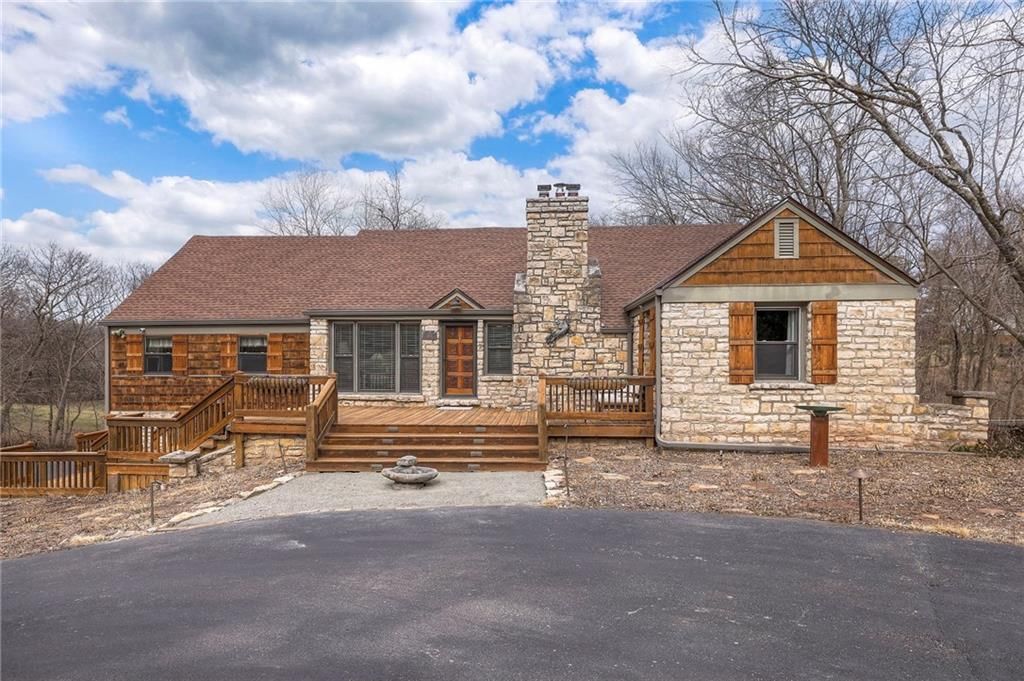 806 W Red Bridge Road — photo 3