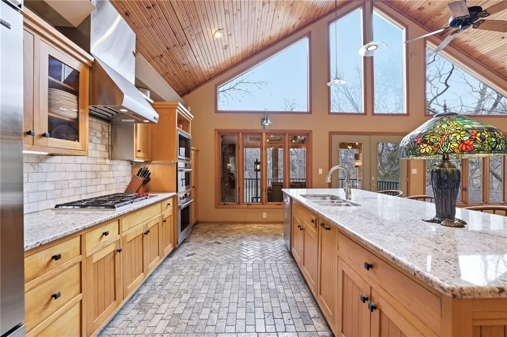 806 W Red Bridge Road — photo 5