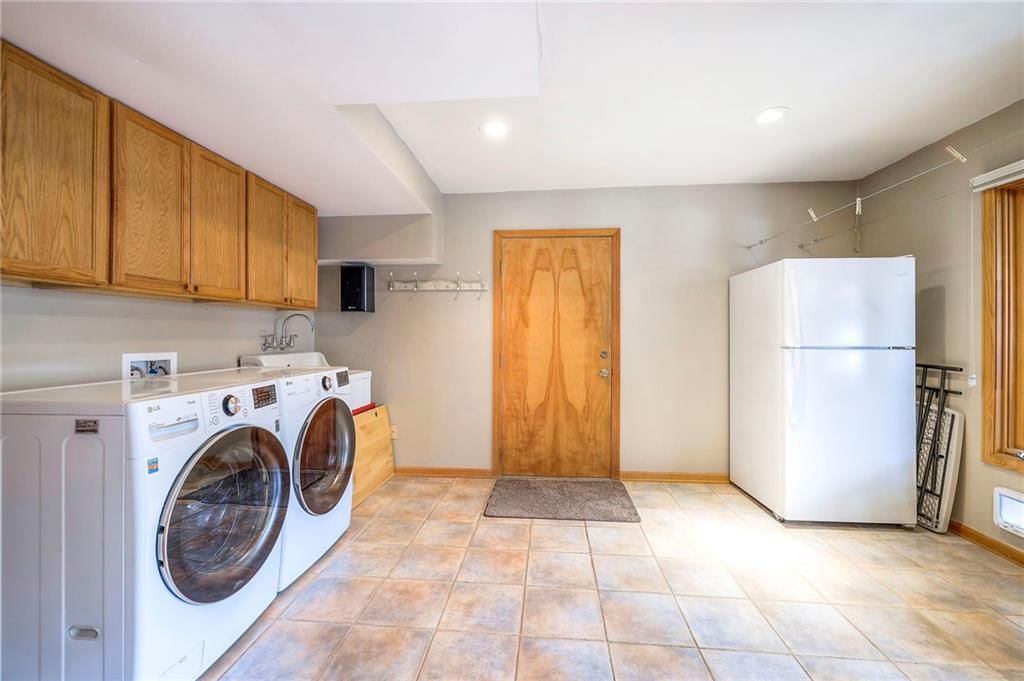 806 W Red Bridge Road — photo 32