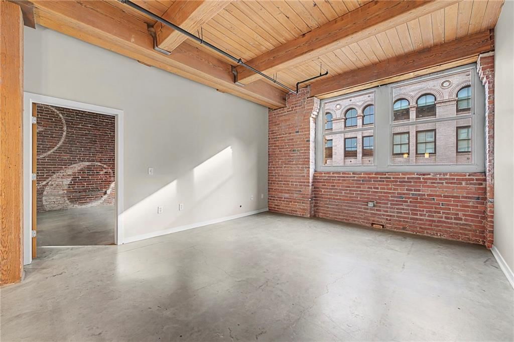 712 Broadway Boulevard — photo 4