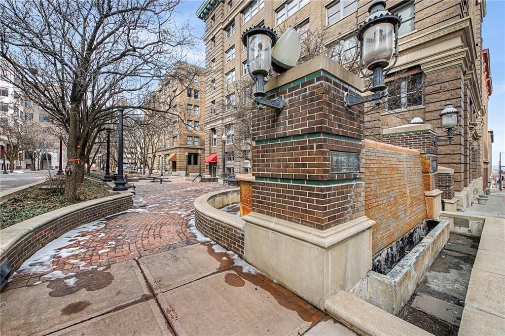 712 Broadway Boulevard — photo 51