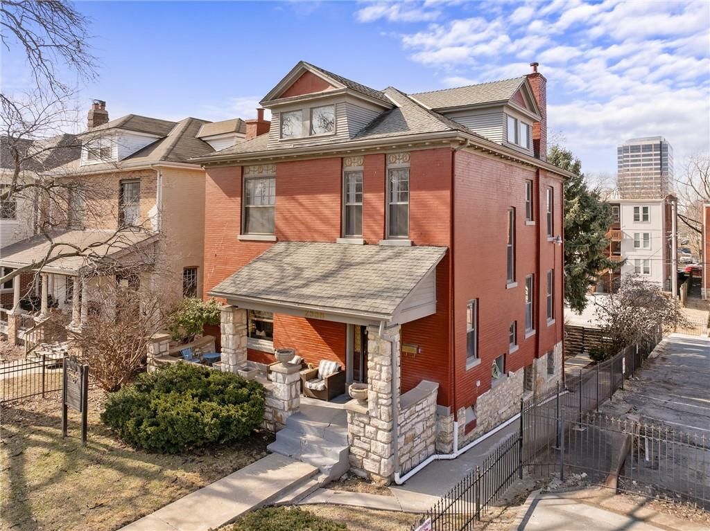 2538 Holmes Street — photo 2