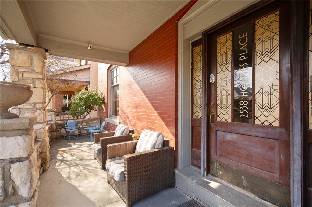 2538 Holmes Street — photo 3
