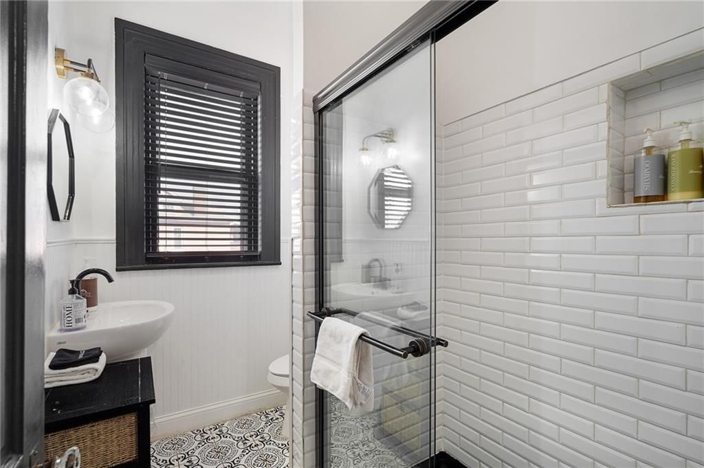 2538 Holmes Street — photo 27