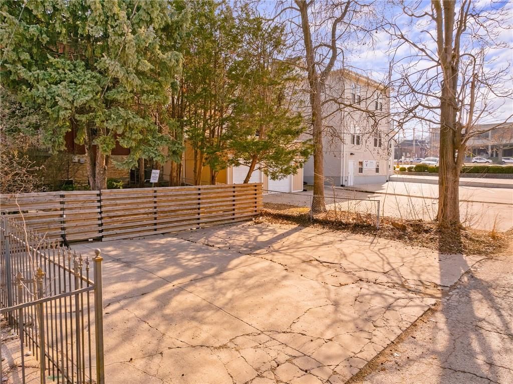 2538 Holmes Street — photo 41