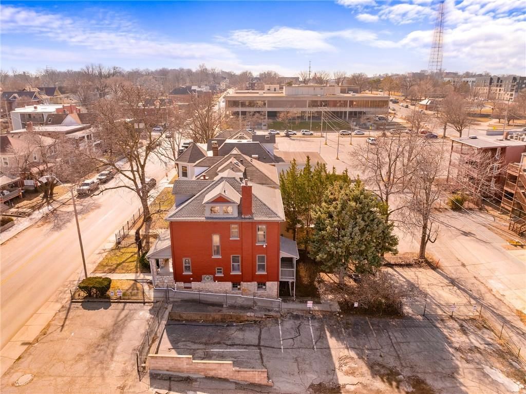 2538 Holmes Street — photo 43
