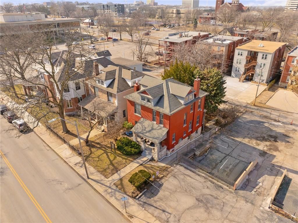 2538 Holmes Street — photo 44