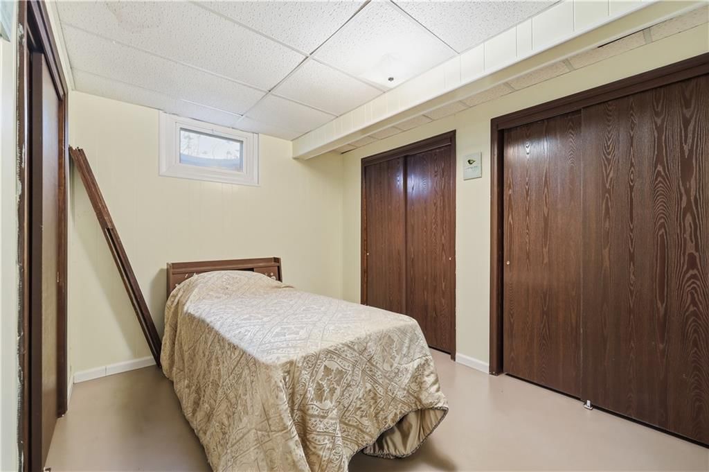 3406 S Stewart Avenue — photo 23