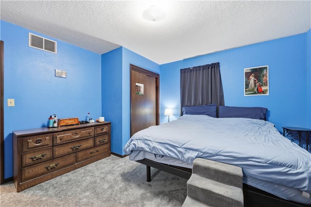 3406 S Stewart Avenue — photo 25