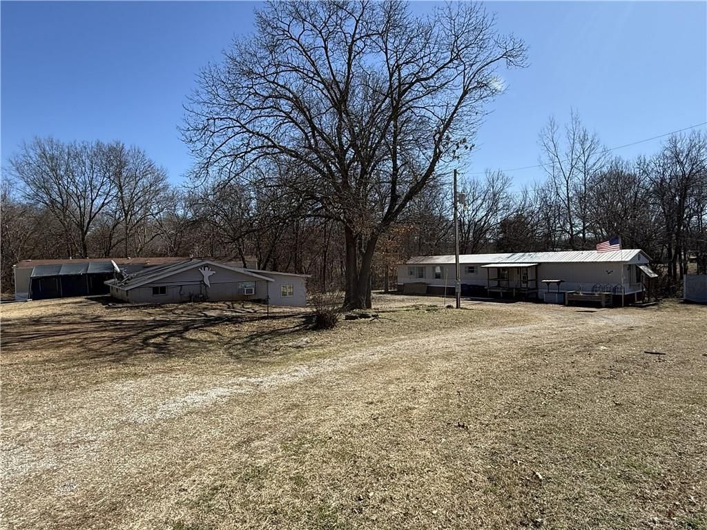 2020 E 310 Road — photo 5