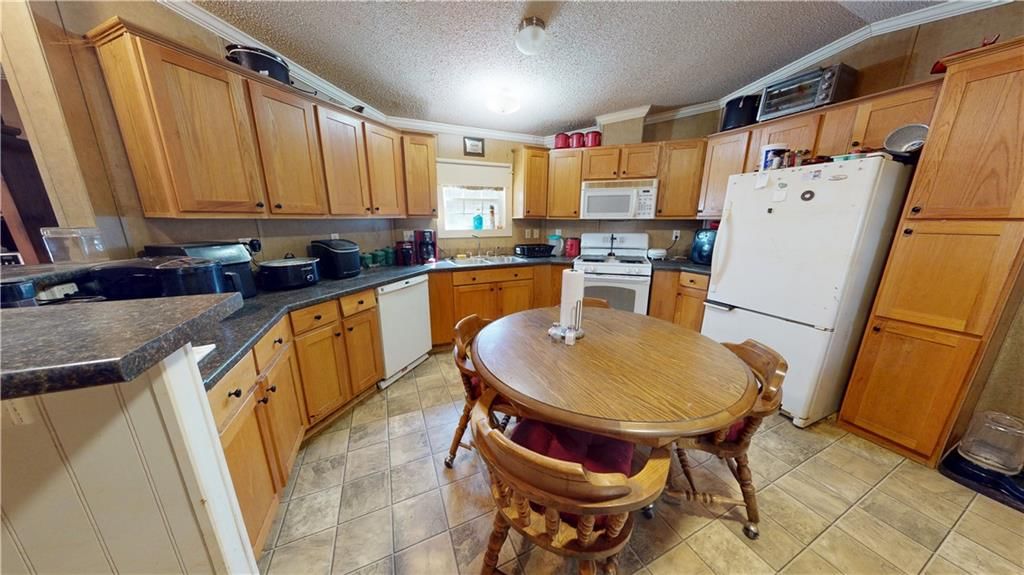 2020 E 310 Road — photo 6