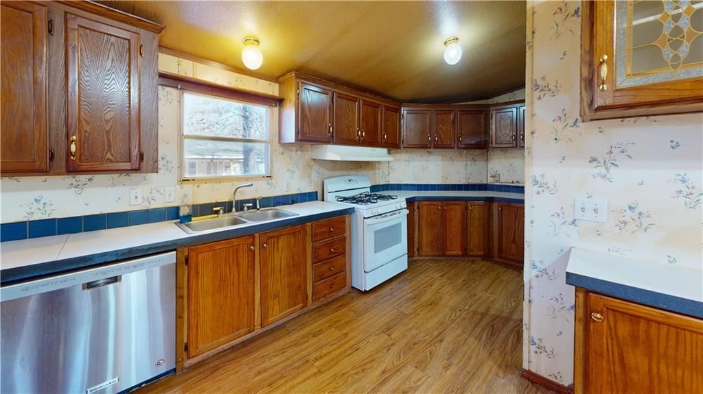 2020 E 310 Road — photo 32